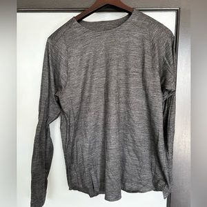Men’s lululemon size medium Grey Long sleeve
